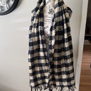 Plaid Black and Cream Scarf